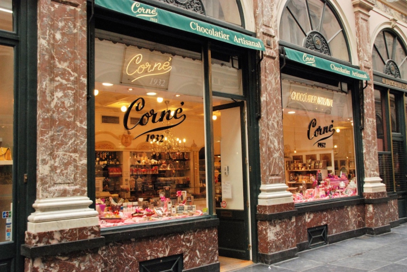 chocolaterie-GRASSE-min_chocolate_chocolaterie_shop_luxury_chic_gallery_brussels_belgium-558146